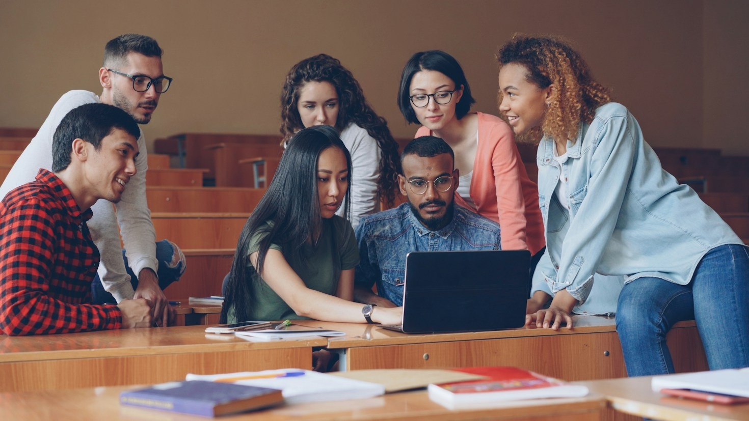 What to Expect During Your First College Semester Abroad